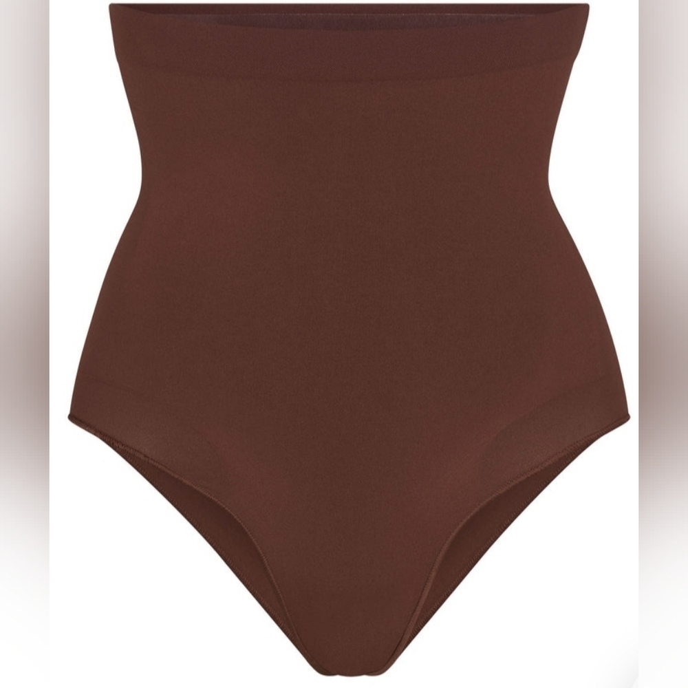 New Skims Seamless Sculpt High Waisted Brief